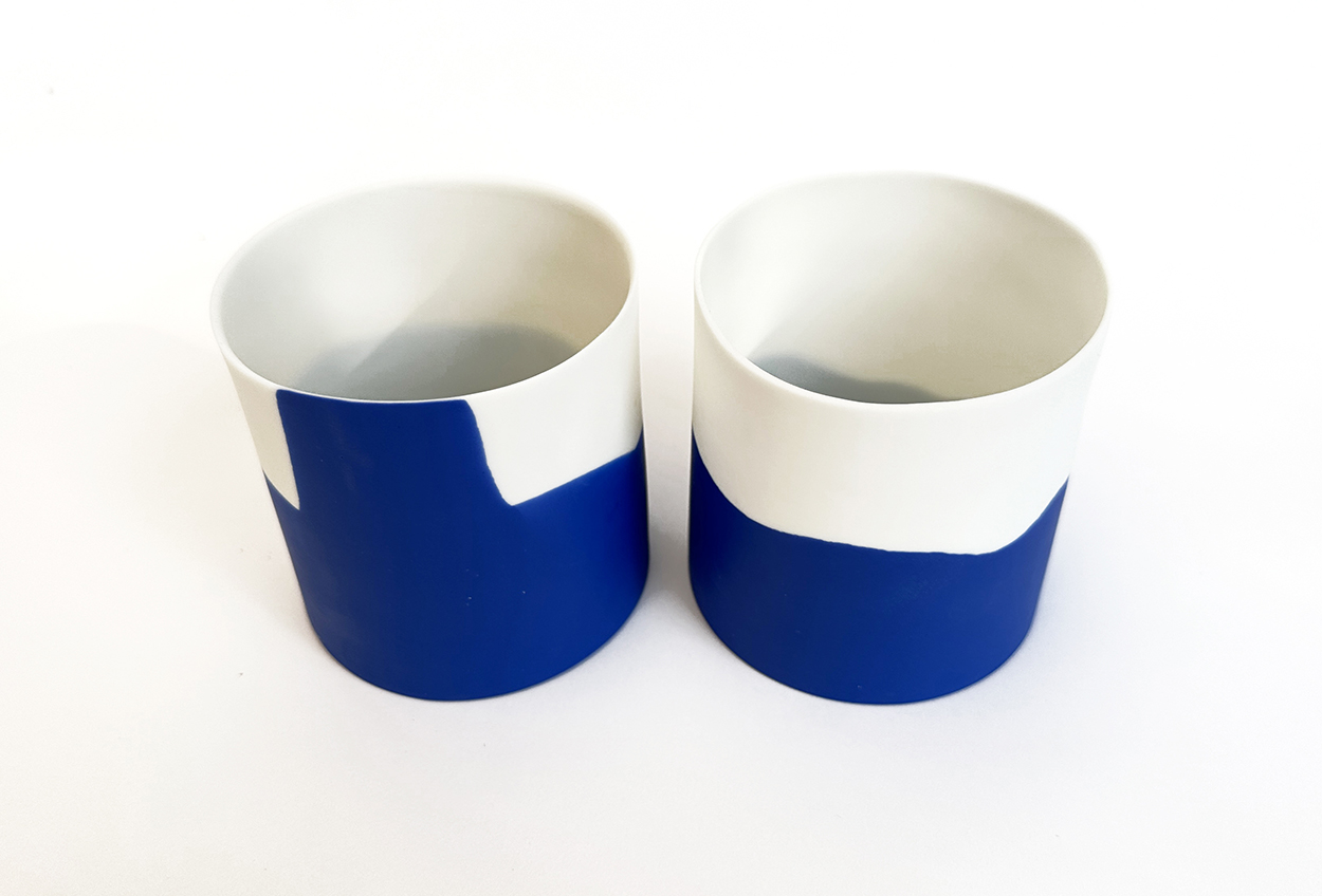 Objecten > porselein in twee lagen